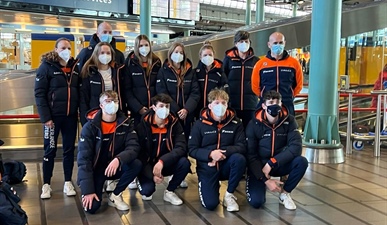 Team dat het junioren wereldkampioenschap shorttrack rijdt vertrokken naar Gdansk